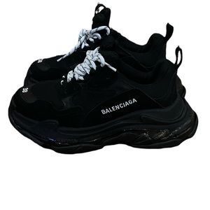 Us size 8 Designer sneakers